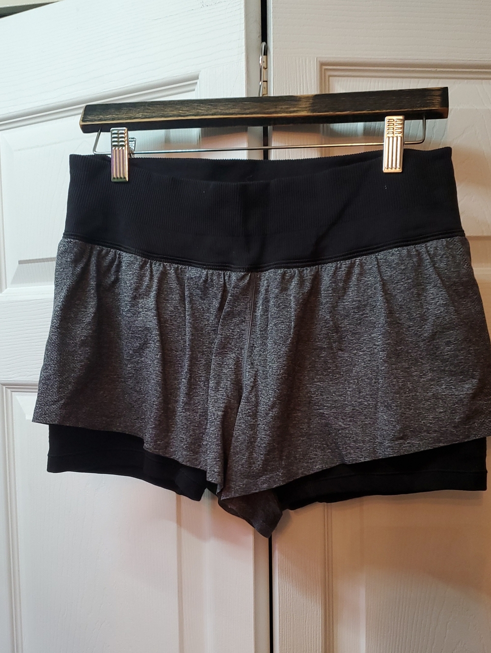 LULULEMON SIZE 8 Black & Heather Gray Layered Shorts with Spandex Shorts